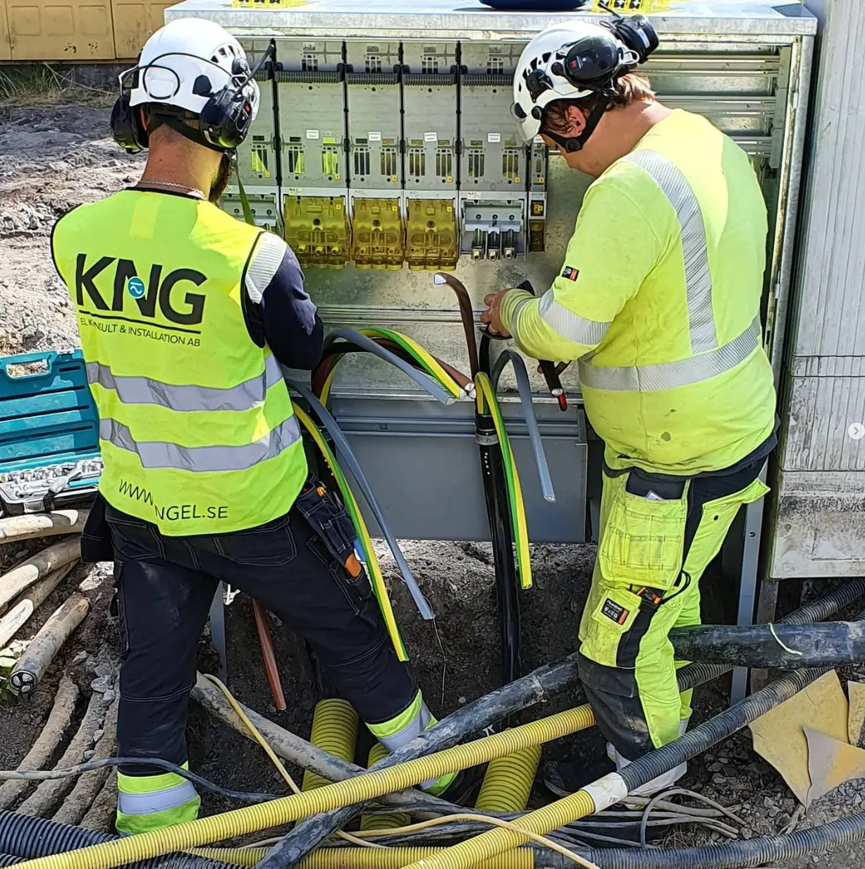 Kabelskåp och markförläggning